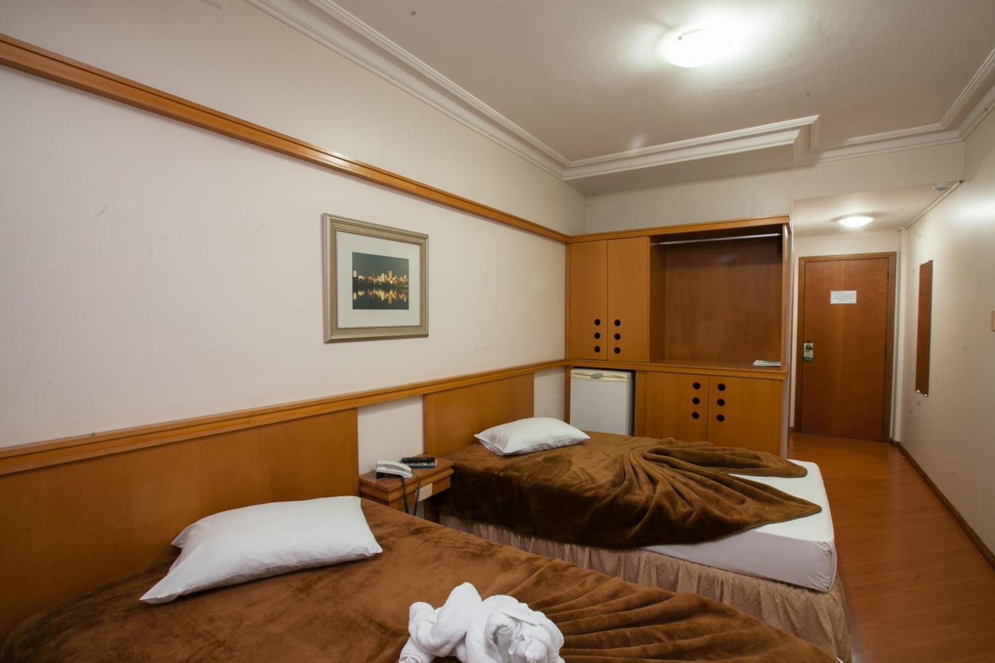 Grande Hotel Guarapuava Szoba fotó